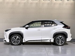 2023 Toyota Yaris Cross I, белый, 1568000 рублей, вид 5