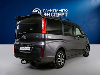 2016 Honda Stepwgn V, серый, 1840000 рублей, вид 4