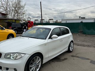 2007 BMW 1 серии 120i I (E81/E82/E87/E88) Рестайлинг, белый, 750000 рублей, вид 1
