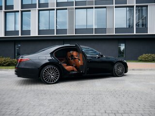 2020 Mercedes-Benz S-Класс 350 d Long 4MATIC VII (W223), чёрный, 7900000 рублей, вид 5