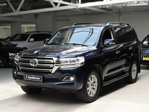 2017 Toyota Land Cruiser 200 Series Рестайлинг 2, синий, 5750000 рублей - вид 2