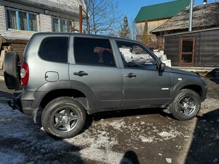 2011 Chevrolet Niva I Рестайлинг, серый, 610000 рублей, вид 5