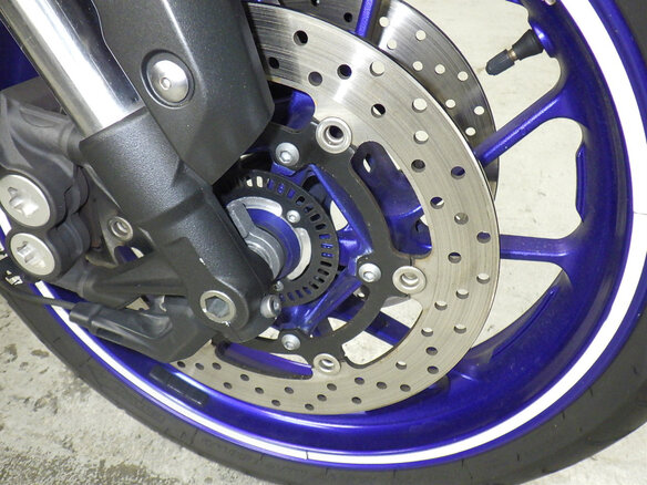 2015 Yamaha MT-09 (FZ-09), серебристый, 710000 рублей - вид 16