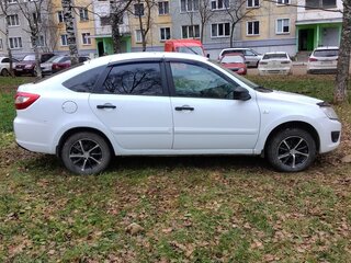 2017 Lada (ВАЗ) Granta I, белый, 378000 рублей, вид 2