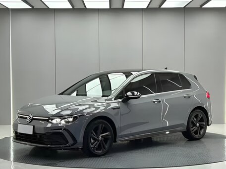 2022 Volkswagen Golf VIII, серый, 1990000 рублей, вид 1