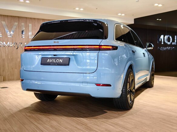 2025 Li Auto (Lixiang) L7 52.3 kWh I Рестайлинг, голубой, 10790000 рублей - вид 3