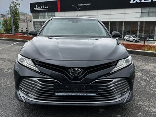 2019 Toyota Camry VIII (XV70), чёрный, 2550000 рублей, вид 2