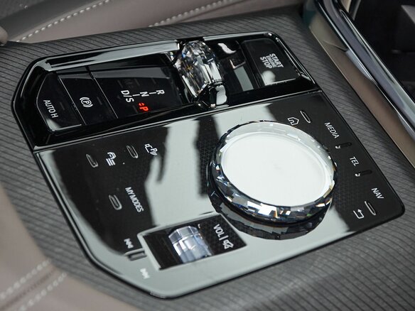 2025 BMW X3 Long 30L xDrive IV (G45/G48), серый, 7499000 рублей - вид 31