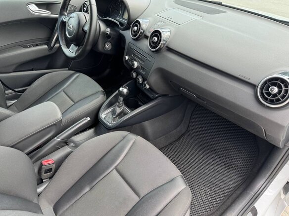 2013 Audi A1 I (8X), белый, 925000 рублей - вид 13