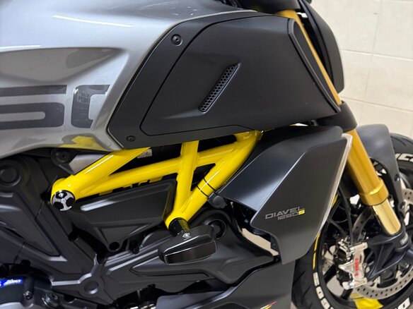 2022 Ducati Diavel 1260, чёрный, 2050000 рублей - вид 6