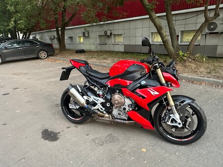 2022 BMW S 1000 R, красный, 1650000 рублей, вид 2