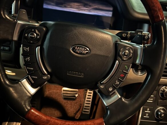 2012 Land Rover Range Rover Supercharged III Рестайлинг 2, коричневый, 2000000 рублей - вид 6