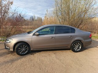 2011 Volkswagen Passat B7, коричневый, 840000 рублей, вид 3
