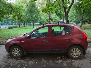 2011 Renault Sandero I, красный, 650000 рублей, вид 3