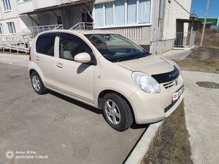 2010 Toyota Passo II (C30), бежевый, 650000 рублей, вид 3
