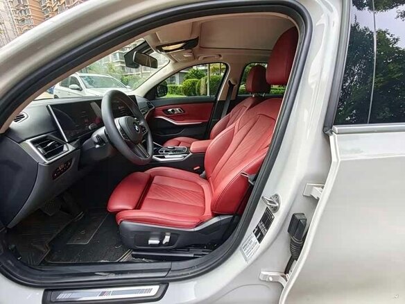 2023 BMW 3 серии Long 320Li VII (G2x) Рестайлинг, чёрный, 3550000 рублей - вид 6