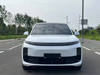 2024 Li Auto (Lixiang) L9 44.5 kWh I, белый, 5520208 рублей, вид 3
