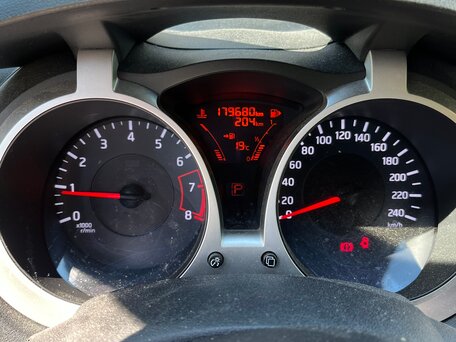 2014 Nissan Juke I Рестайлинг, жёлтый, 1100000 рублей, вид 4