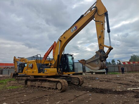 2022 Caterpillar 320, жёлтый, 8300000 рублей, вид 2