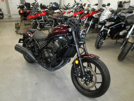 2022 Honda CMX 1100 Rebel, красный, 840000 рублей, вид 1