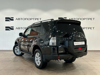 2015 Mitsubishi Pajero IV Рестайлинг 2, чёрный, 1999000 рублей, вид 3