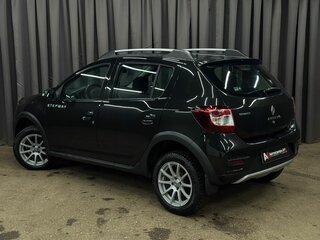 2015 Renault Sandero Stepway II, чёрный, 659888 рублей, вид 4