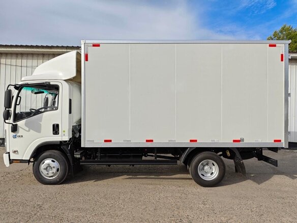 2024 Isuzu Elf (N-series), белый, 3020000 рублей - вид 6