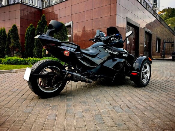 2008 BRP Can-Am Spyder, чёрный, 750000 рублей - вид 3