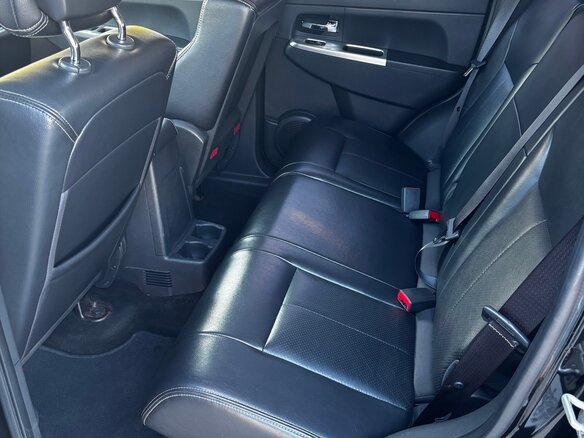 2010 Jeep Cherokee IV (KK), чёрный - вид 15