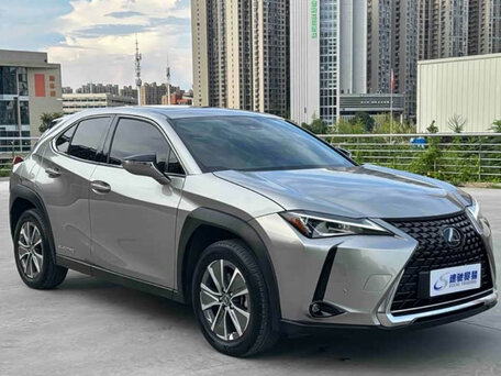 2022 Lexus UX 300e I, серебристый, 2975000 рублей, вид 3