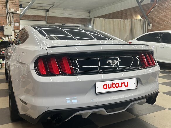 2016 Ford Mustang VI, белый, 2700000 рублей - вид 11