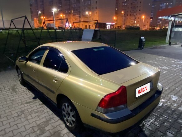 2001 Volvo S60 I, золотистый, 350000 рублей - вид 4
