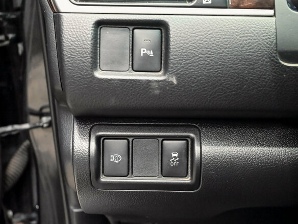 2016 Toyota Camry VII (XV50) Рестайлинг, чёрный, 1720000 рублей - вид 15