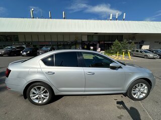 2018 Skoda Octavia III (A7) Рестайлинг, серебристый, 2300000 рублей, вид 4