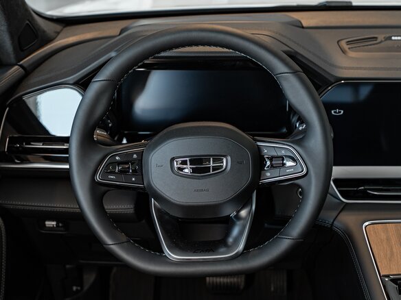 2026 Geely Monjaro I Рестайлинг, белый - вид 13