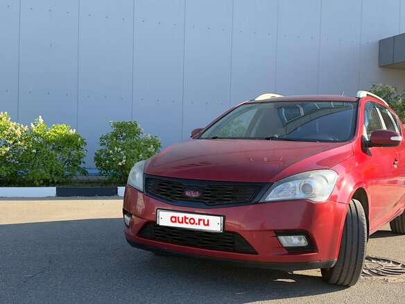 2011 Kia Ceed I Рестайлинг, красный, 685000 рублей - вид 1