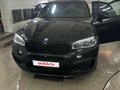 2019 BMW X6 40d II (F16), чёрный, 5500000 рублей - вид 2