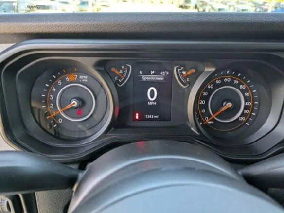 2025 Jeep Wrangler IV (JL) Рестайлинг, серебристый, 5505000 рублей - вид 15