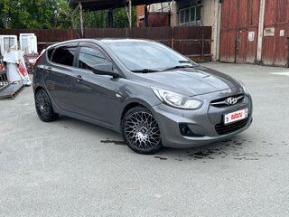 2012 Hyundai Solaris I, чёрный, 630000 рублей, вид 4