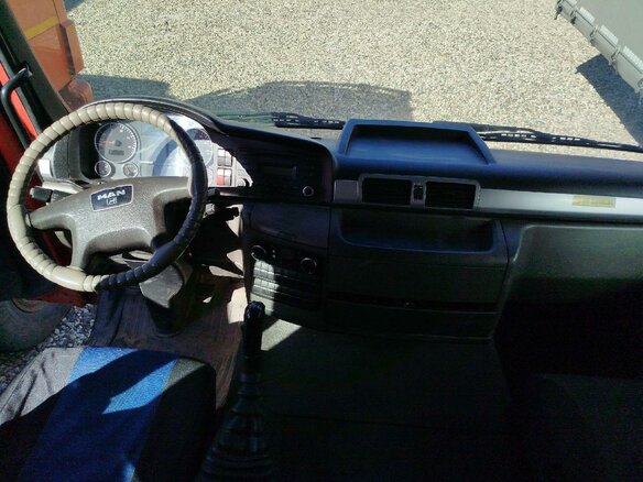 2012 MAN TGS, красный, 1650000 рублей - вид 4