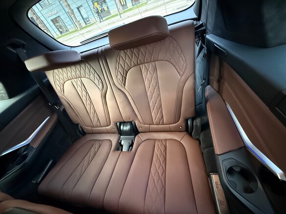 2023 BMW X7 40d I (G07) Рестайлинг, чёрный - вид 8