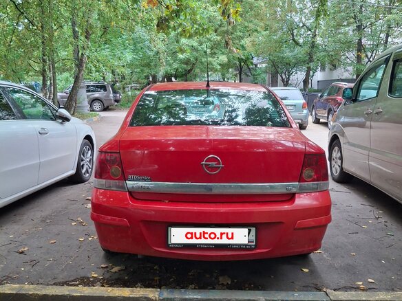 2008 Opel Astra H Рестайлинг, красный, 250000 рублей - вид 4