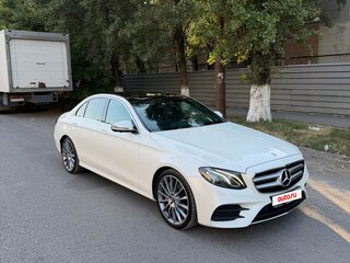 2017 Mercedes-Benz E-Класс 400 V (W213, S213, C238), белый, 3800000 рублей, вид 3