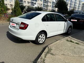 2018 Skoda Rapid I Рестайлинг, белый, 1110000 рублей, вид 4