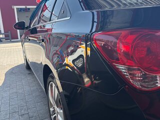 2013 Chevrolet Cruze I Рестайлинг, чёрный, 700000 рублей, вид 4