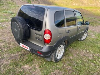 2013 Chevrolet Niva I Рестайлинг, коричневый, 550000 рублей, вид 4