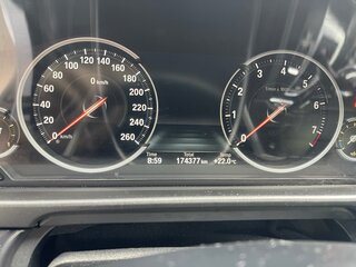 2016 BMW 5 серии 520i VI (F10/F11/F07) Рестайлинг, белый, 1930000 рублей, вид 5