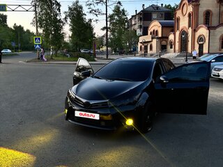 2015 Toyota Corolla XI (E160, E170, E180), чёрный, 1640000 рублей, вид 4