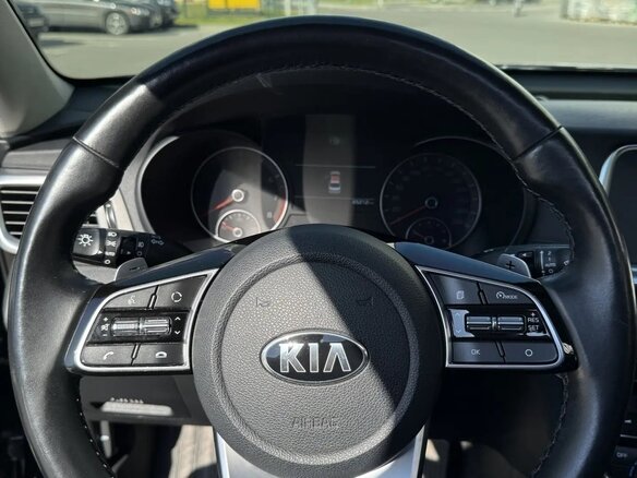 2019 Kia Optima IV Рестайлинг, синий, 2500000 рублей - вид 19