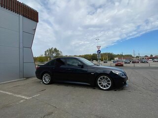 2005 BMW 5 серии 530i V (E60/E61), чёрный, 1900000 рублей, вид 4